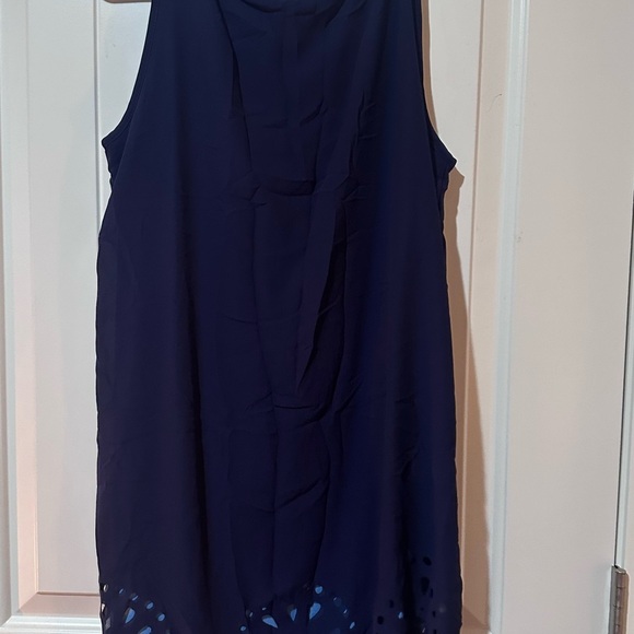 Neiman Marcus Blue Tank Top Classic Sleeveless Design - Picture 2 of 3